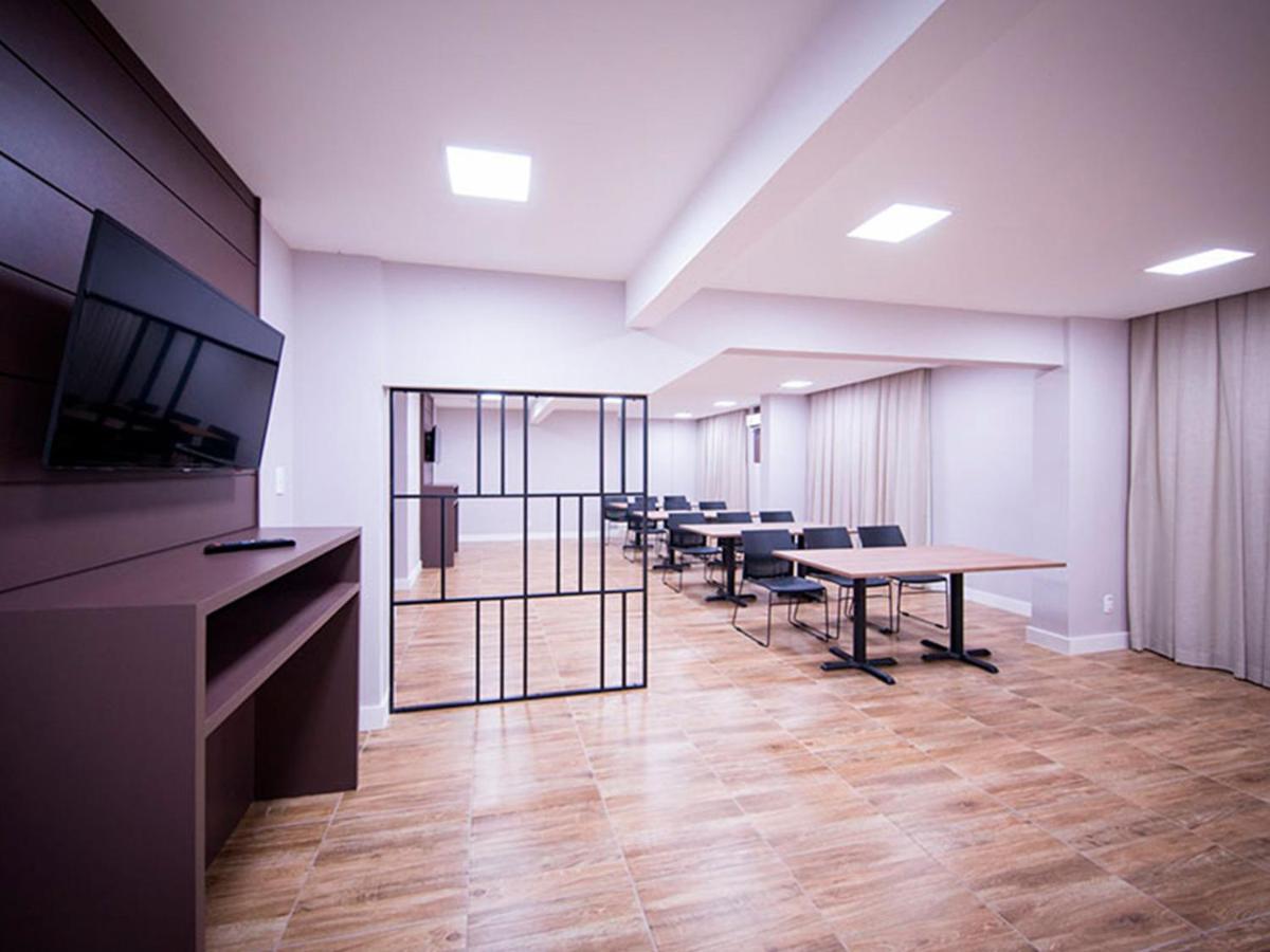 Vila Business Hotel فولتا ريدوندا المظهر الخارجي الصورة